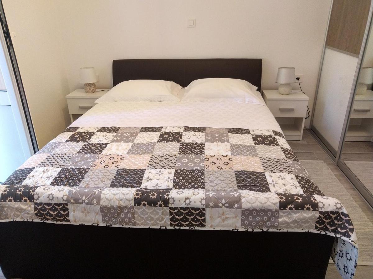 Deluxe Apartment Joia With Balcony On The Beach Bacvice, Free Parking, Old Town, Near Ferry Port Split Buitenkant foto