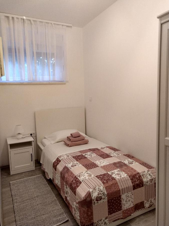 Deluxe Apartment Joia With Balcony On The Beach Bacvice, Free Parking, Old Town, Near Ferry Port Split Buitenkant foto